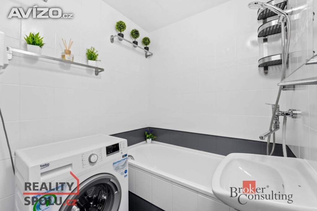 Foto inzerátu Pronájem bytu 2+1 58 m², Hradec Králové