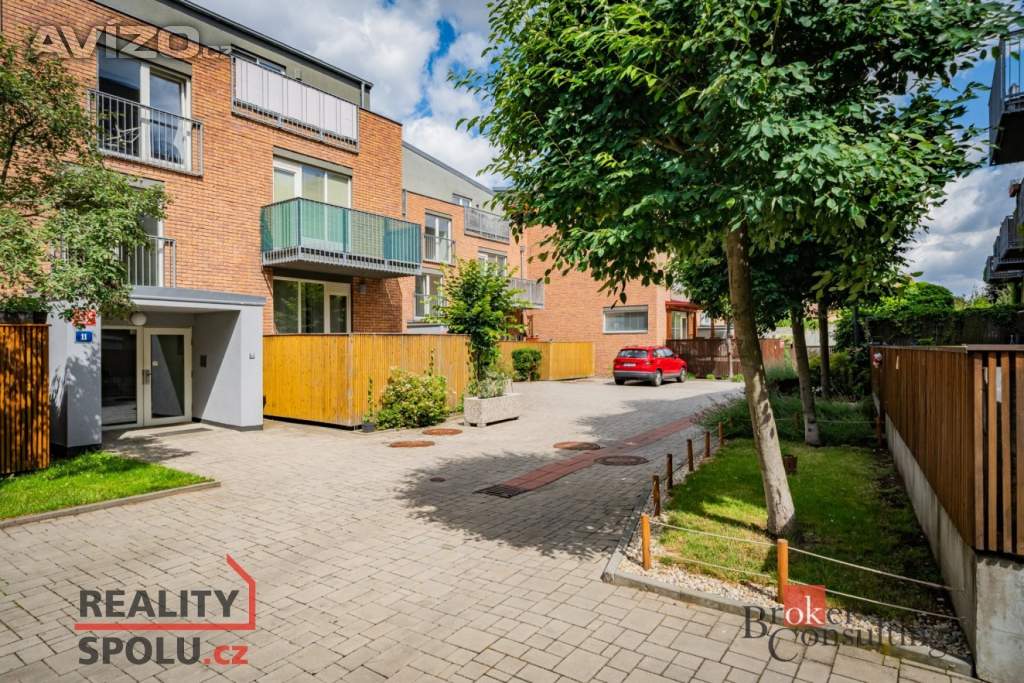 Foto inzerátu Prodej byty 2+kk, 66 m² - Praha - Uhříněves