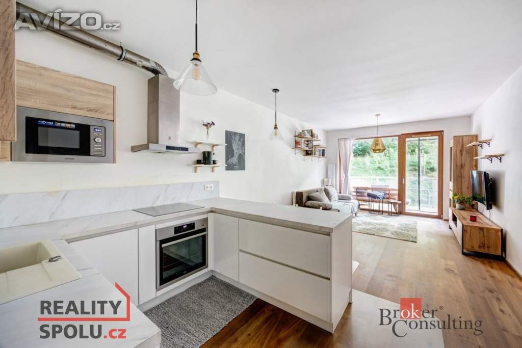 Pronájem bytu 2+kk 57 m², Praha