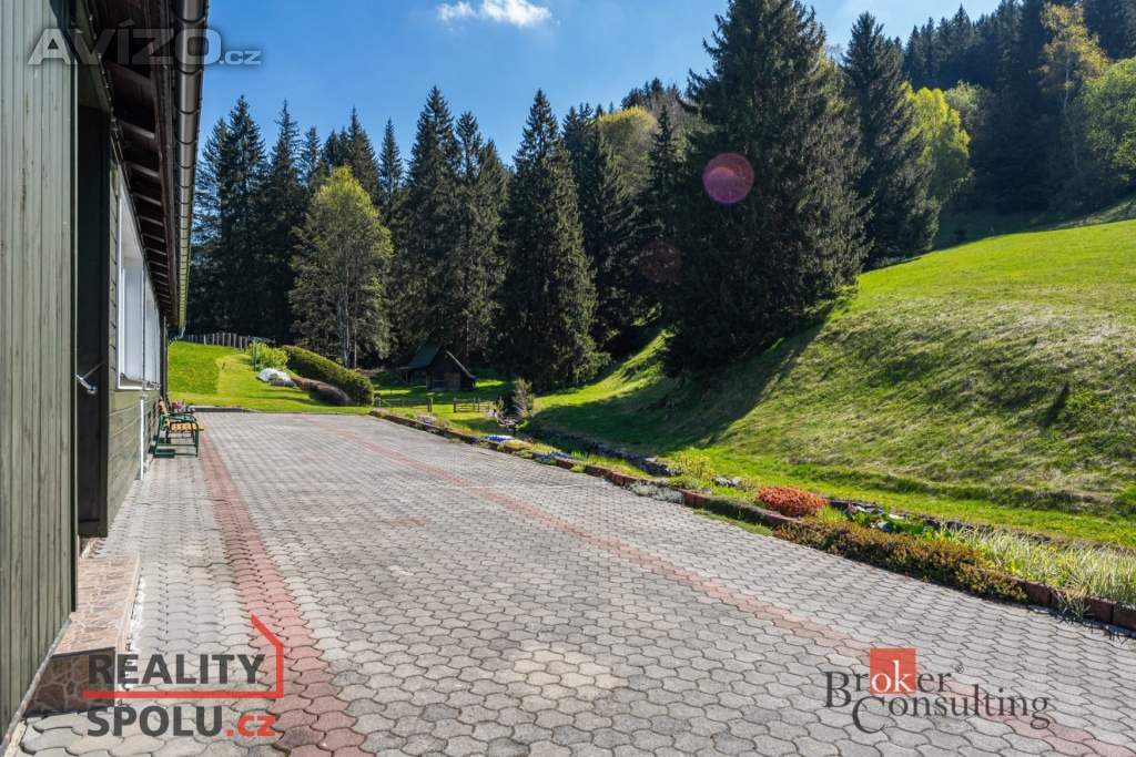 Foto inzerátu Prodej nemovitosti pro ubytování 528 m²