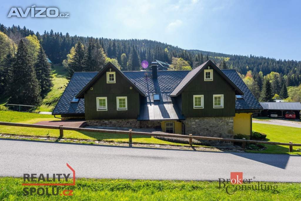 Foto inzerátu Prodej nemovitosti pro ubytování 528 m²