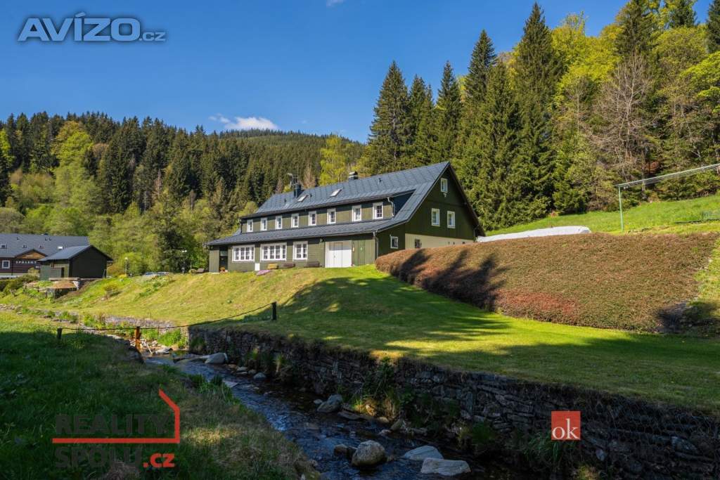 Foto inzerátu Prodej nemovitosti pro ubytování 528 m²