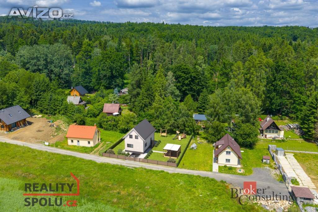 Foto inzerátu Prodej pozemky pro bydlení, 704 m² -
