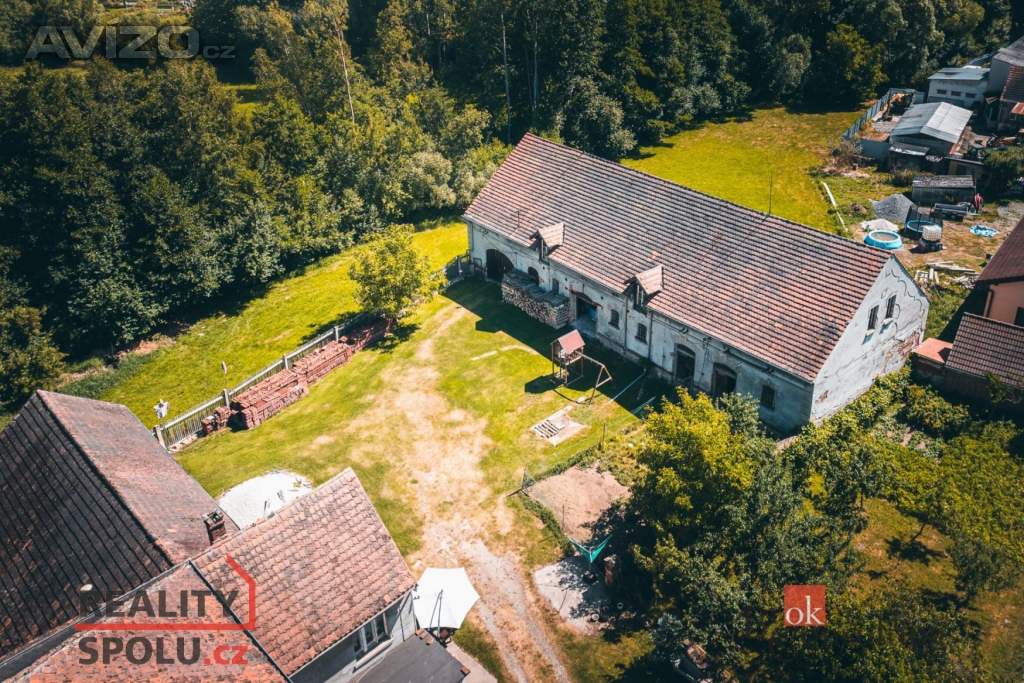 Foto inzerátu Prodej vily 1 170 m², Horní Bříza