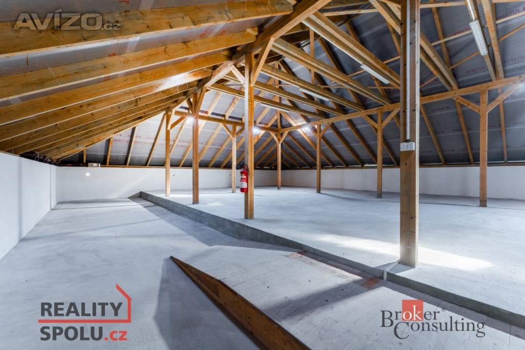 Foto inzerátu Prodej obchodní prostory, 780 m² - Pardubice - Zelené Předměstí