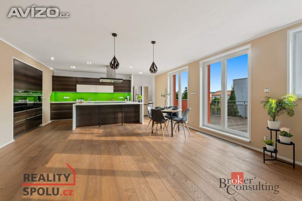 Foto inzerátu Prodej rodinného domu 290 m², Beroun