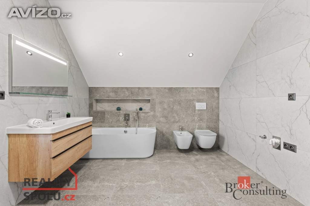 Foto inzerátu Prodej rodinného domu 158 m², Choťánky