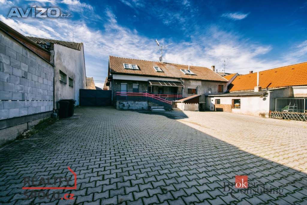 Foto inzerátu Prodej rodinného domu 386 m², Odrovice