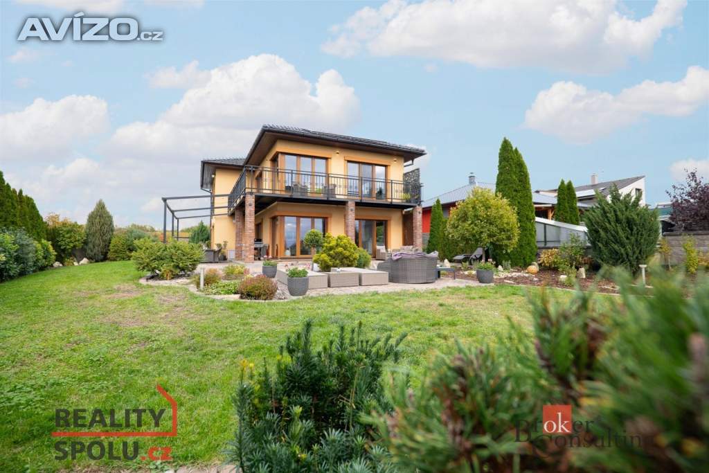 Foto inzerátu Prodej rodinného domu 288 m², Kly