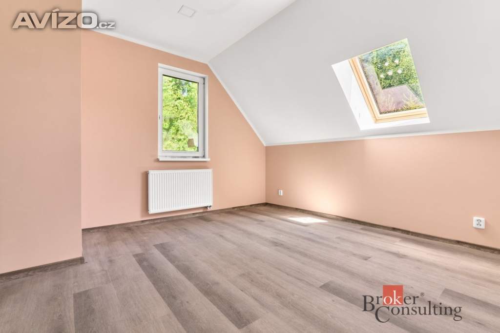 Foto inzerátu Prodej rodinné domy, 202 m² - Smolné Pece