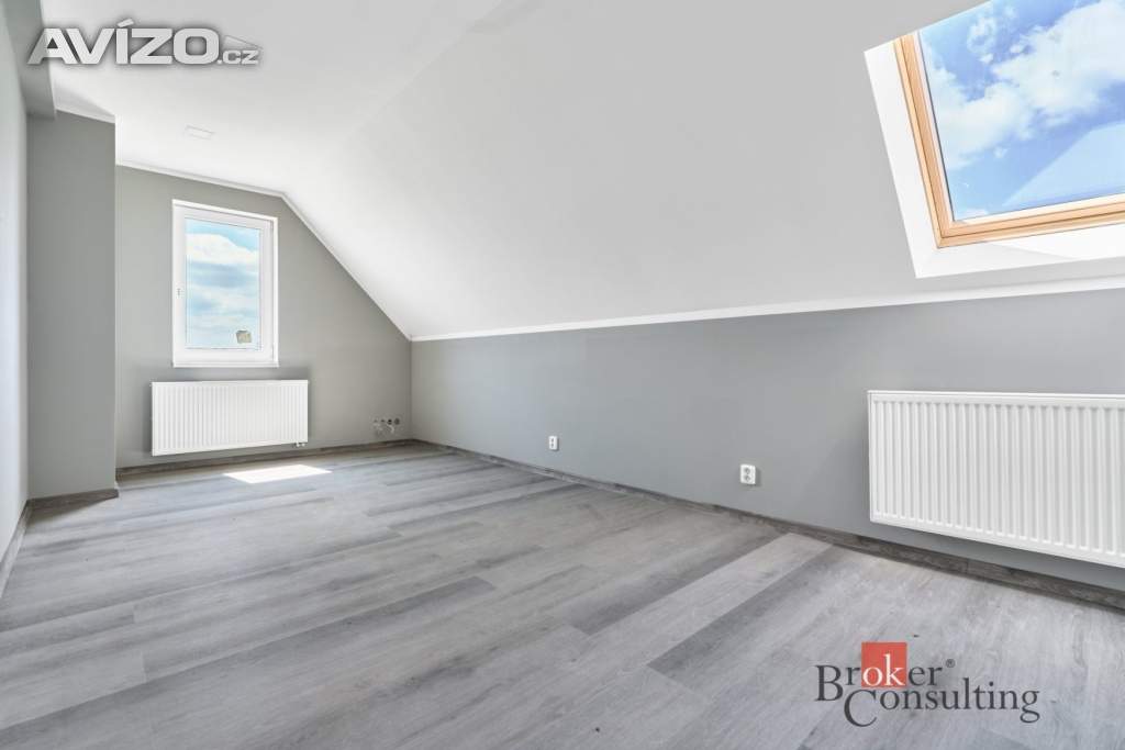 Foto inzerátu Prodej rodinné domy, 202 m² - Smolné Pece
