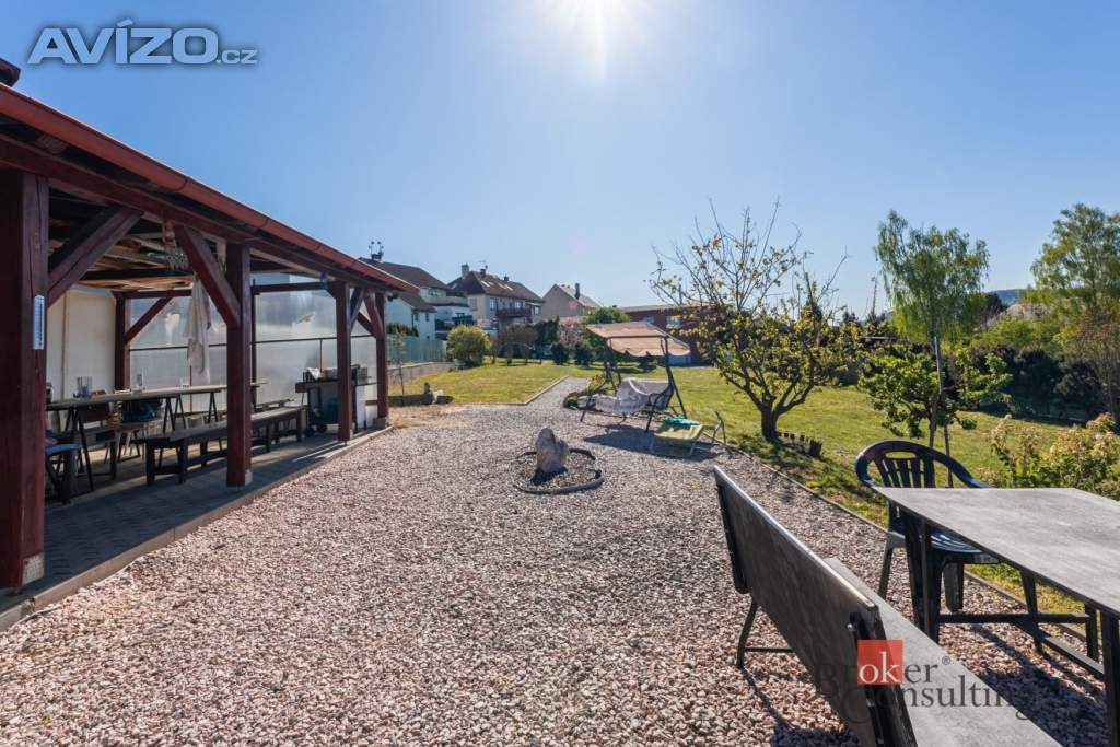 Foto inzerátu Prodej stavebního pozemku 1 271 m², Ohrazenice