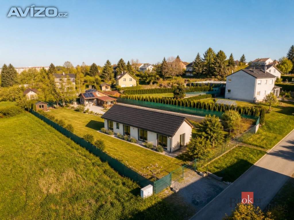 Foto inzerátu Prodej stavebního pozemku 1 271 m², Ohrazenice