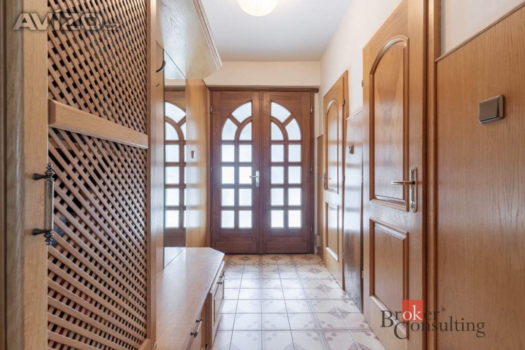 Foto inzerátu Prodej rodinného domu 402 m², Hodonice
