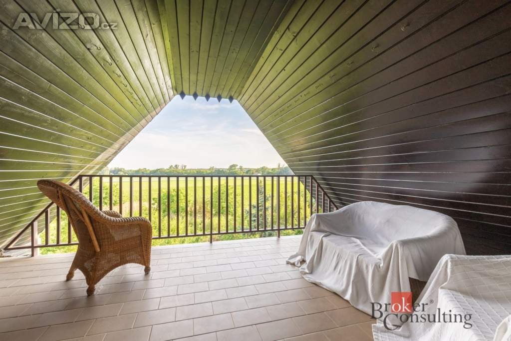 Foto inzerátu Prodej rodinného domu 402 m², Hodonice