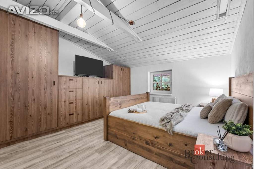 Foto inzerátu Prodej nemovitosti pro ubytování 650 m², Strážné