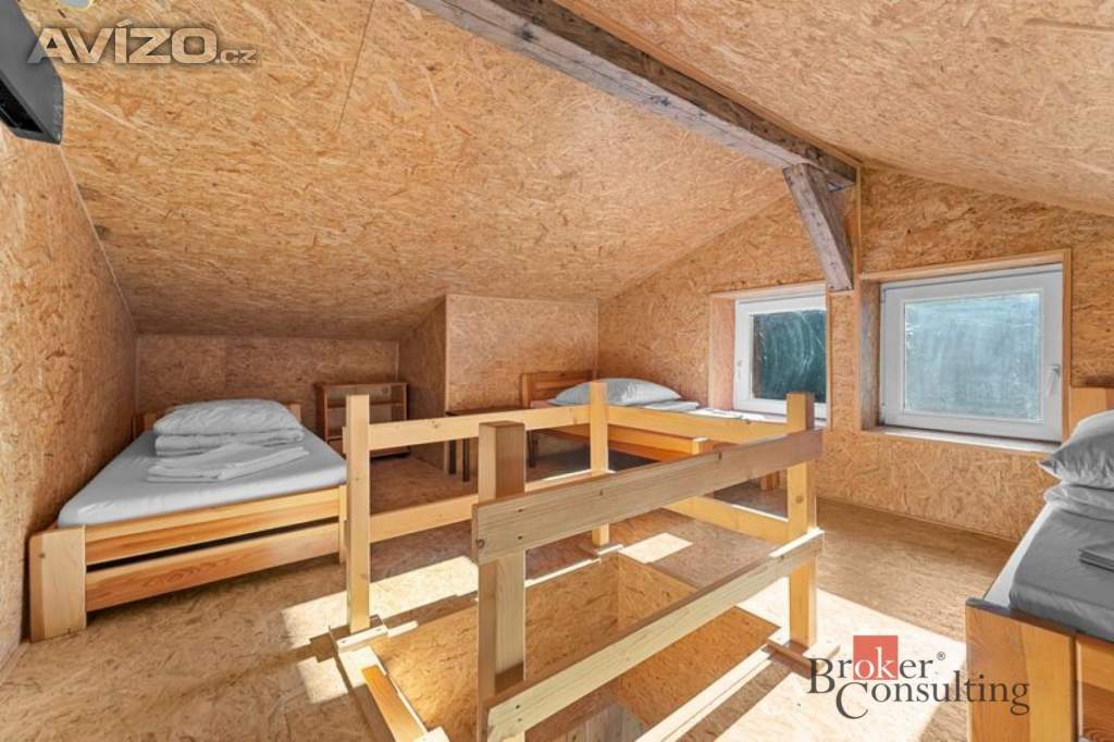 Foto inzerátu Prodej nemovitosti pro ubytování 650 m², Strážné