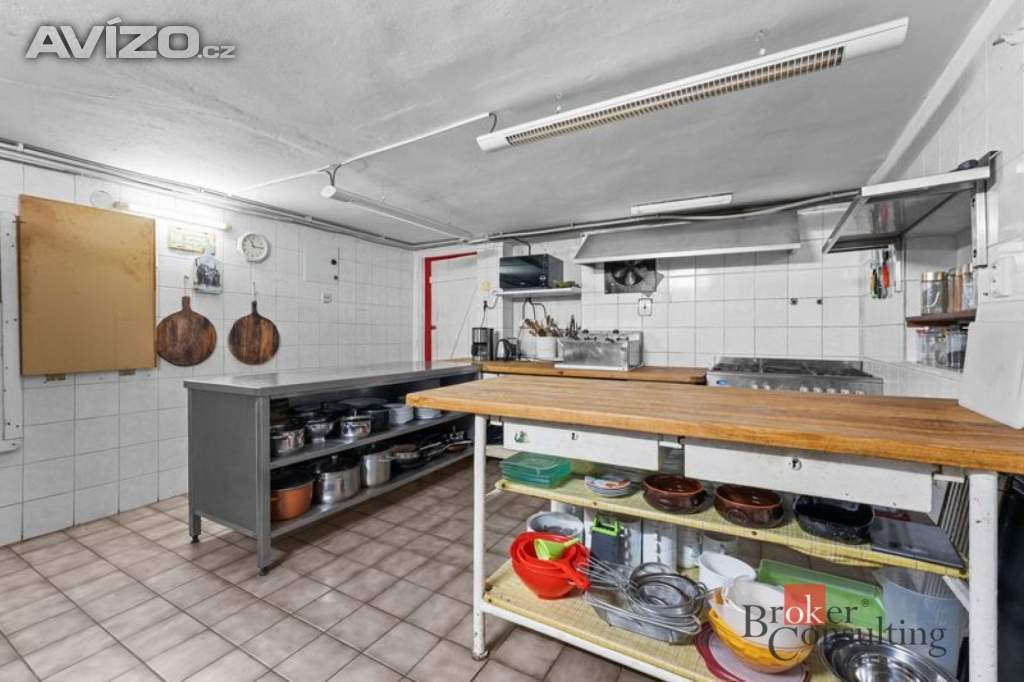 Foto inzerátu Prodej nemovitosti pro ubytování 650 m², Strážné