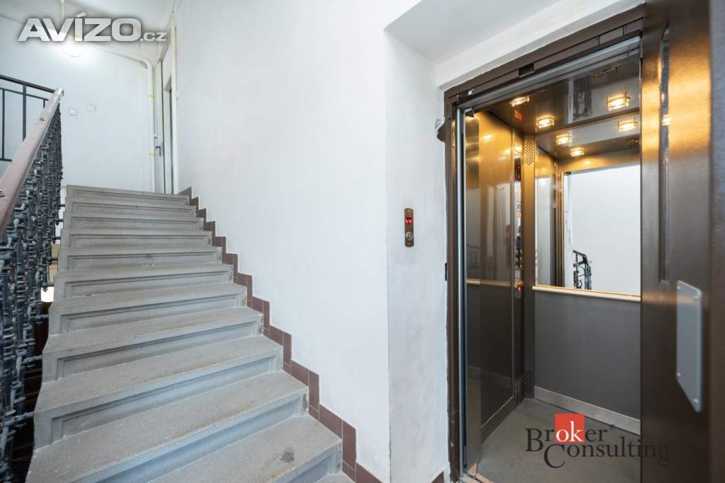Foto inzerátu Prodej bytu 1+1 52 m², Praha