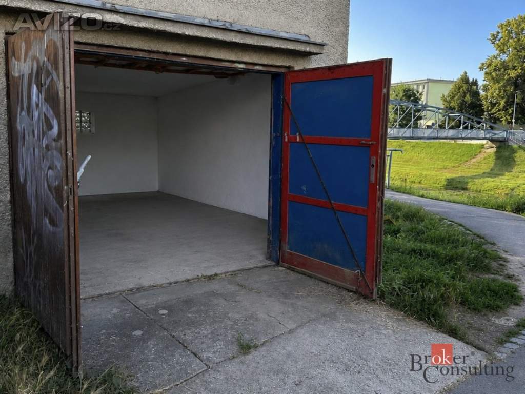 Prodej garáže 24 m², Opava