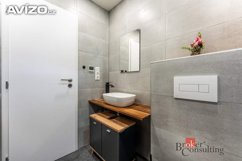 Foto inzerátu Prodej bytu 2+kk 37 m², Ostrava