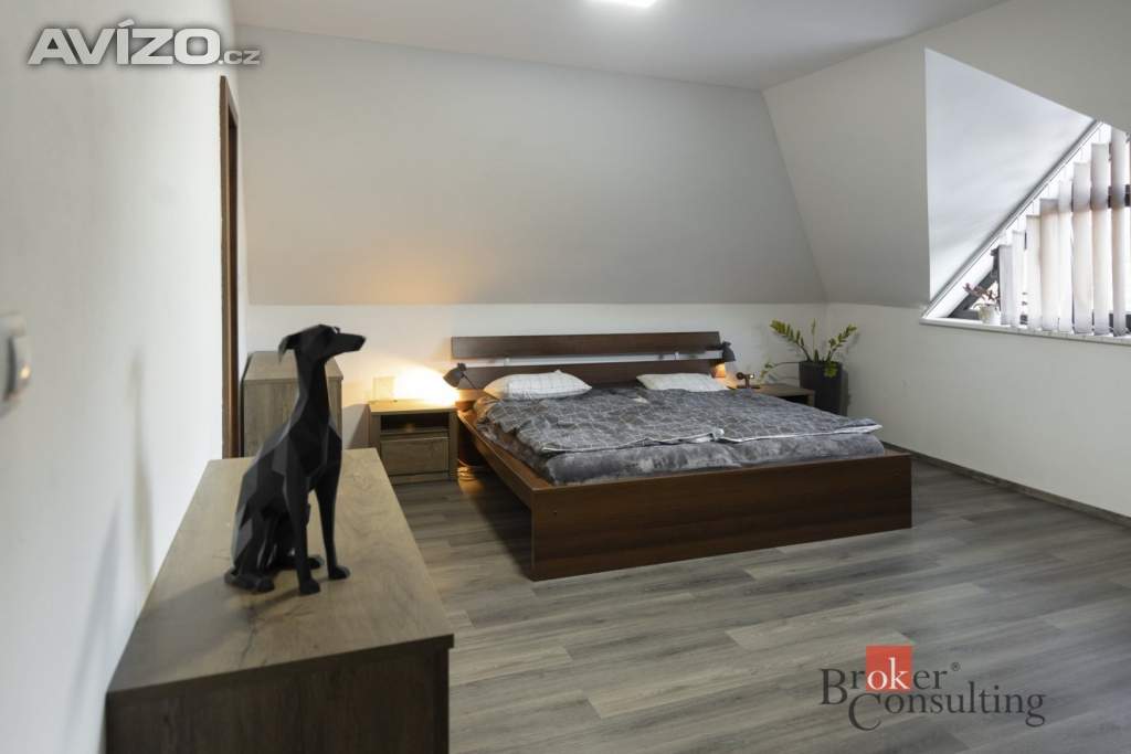 Foto inzerátu Prodej rodinného domu 280 m², Hýskov