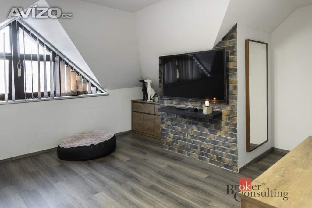 Foto inzerátu Prodej rodinného domu 280 m², Hýskov