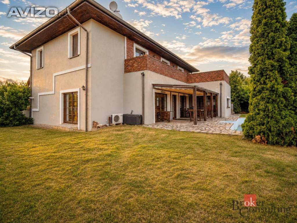 Foto inzerátu Prodej rodinného domu 307 m², Praha