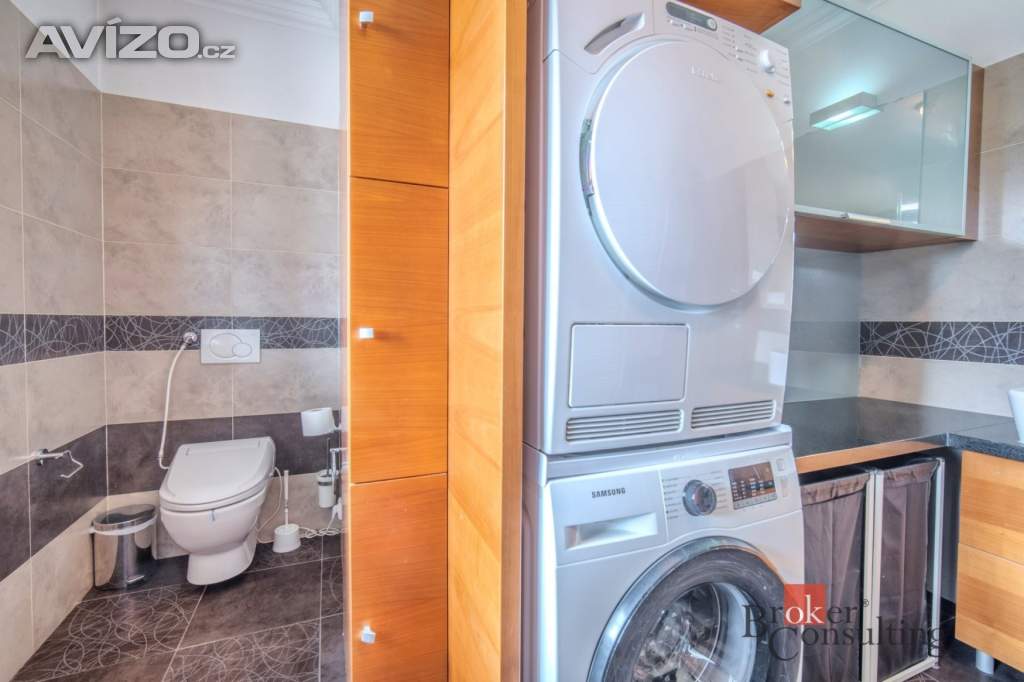 Foto inzerátu Prodej rodinného domu 307 m², Praha