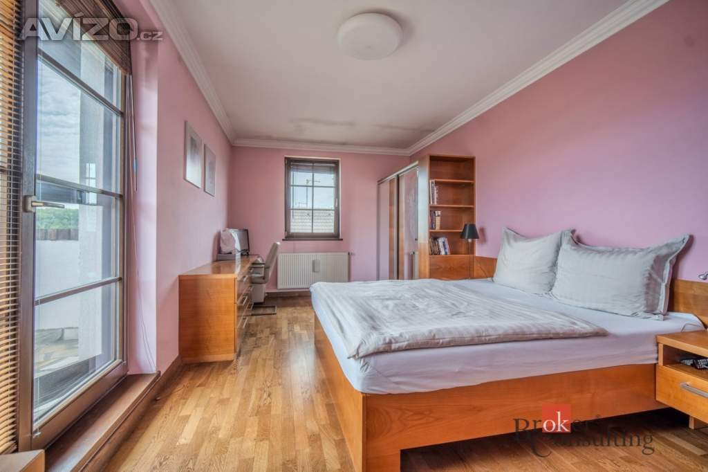 Foto inzerátu Prodej rodinného domu 307 m², Praha