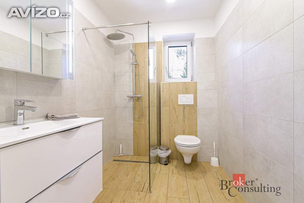 Foto inzerátu Prodej chalupy 250 m², Karolinka