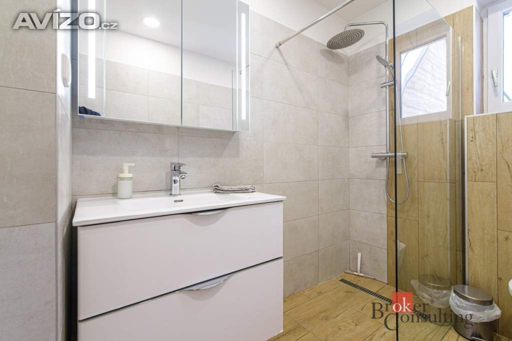 Foto inzerátu Prodej chalupy 250 m², Karolinka