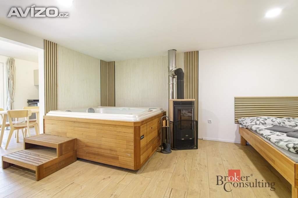 Foto inzerátu Prodej chalupy 250 m², Karolinka
