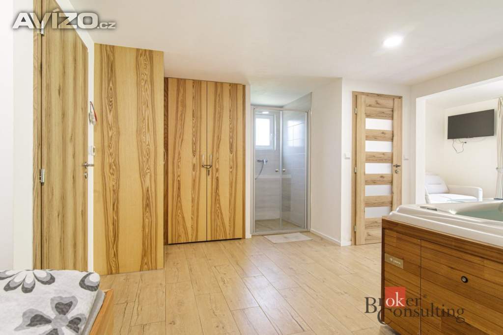 Foto inzerátu Prodej chalupy 250 m², Karolinka