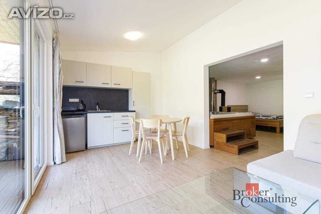 Foto inzerátu Prodej chalupy 250 m², Karolinka