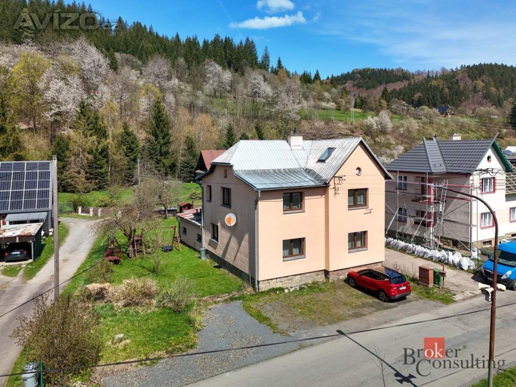 Foto inzerátu Prodej chalupy 250 m², Karolinka