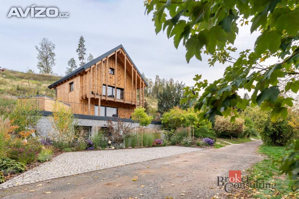 Prodej rodinného domu 213 m²