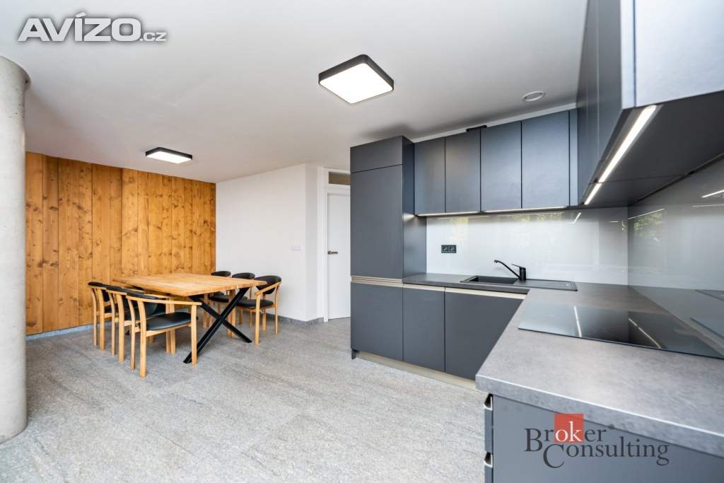 Foto inzerátu Prodej rodinného domu 213 m²
