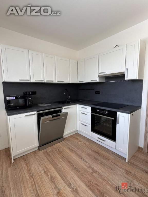 Foto inzerátu Pronájem bytu 3+1 72 m², Razová