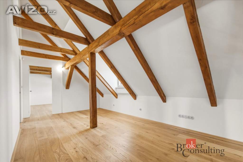 Foto inzerátu Prodej bytu 2+kk 112 m², Jince