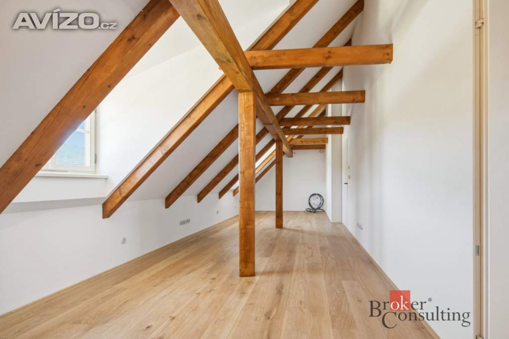 Foto inzerátu Prodej bytu 2+kk 112 m², Jince
