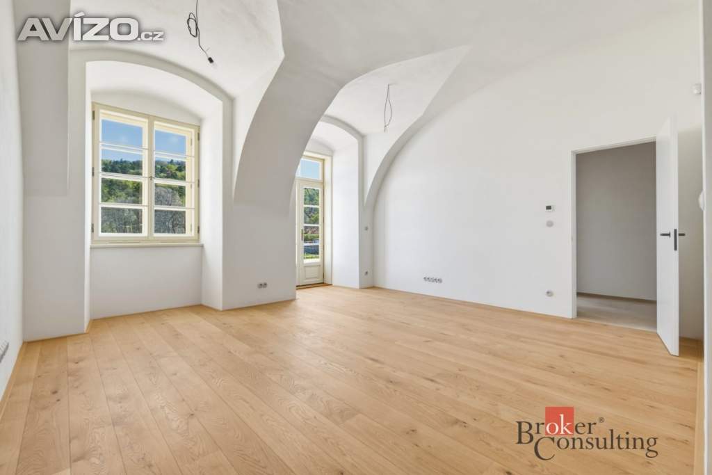 Foto inzerátu Prodej bytu 2+kk 88 m², Jince