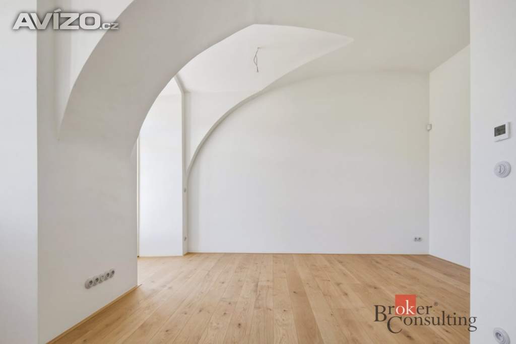 Foto inzerátu Prodej bytu 2+kk 88 m², Jince