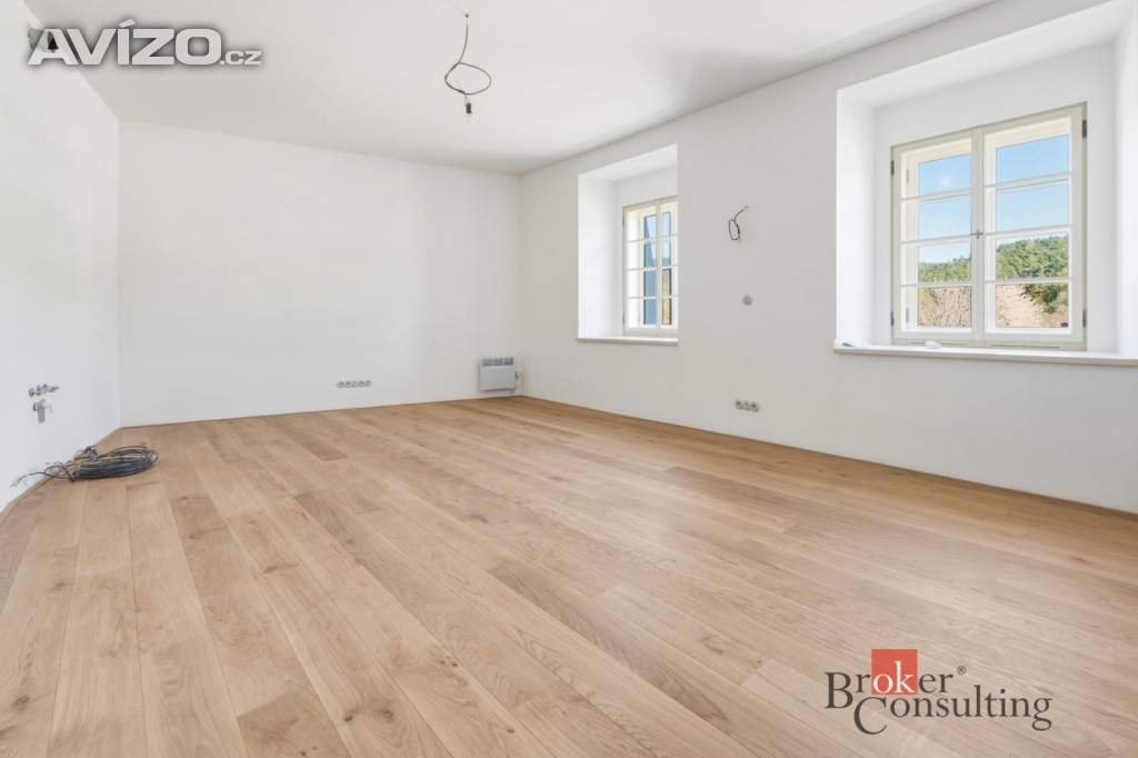 Foto inzerátu Prodej bytu 1+kk 62 m², Jince