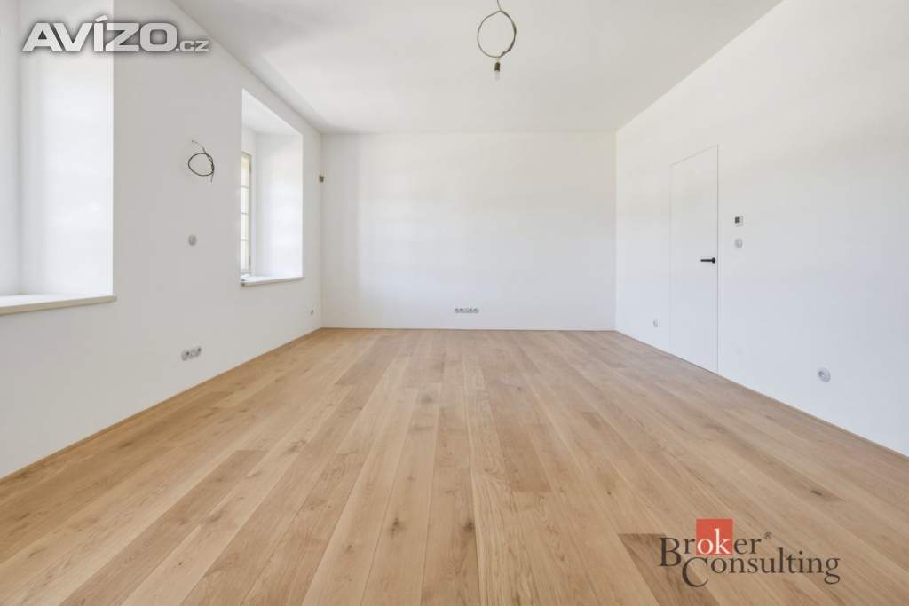 Foto inzerátu Prodej bytu 1+kk 62 m², Jince