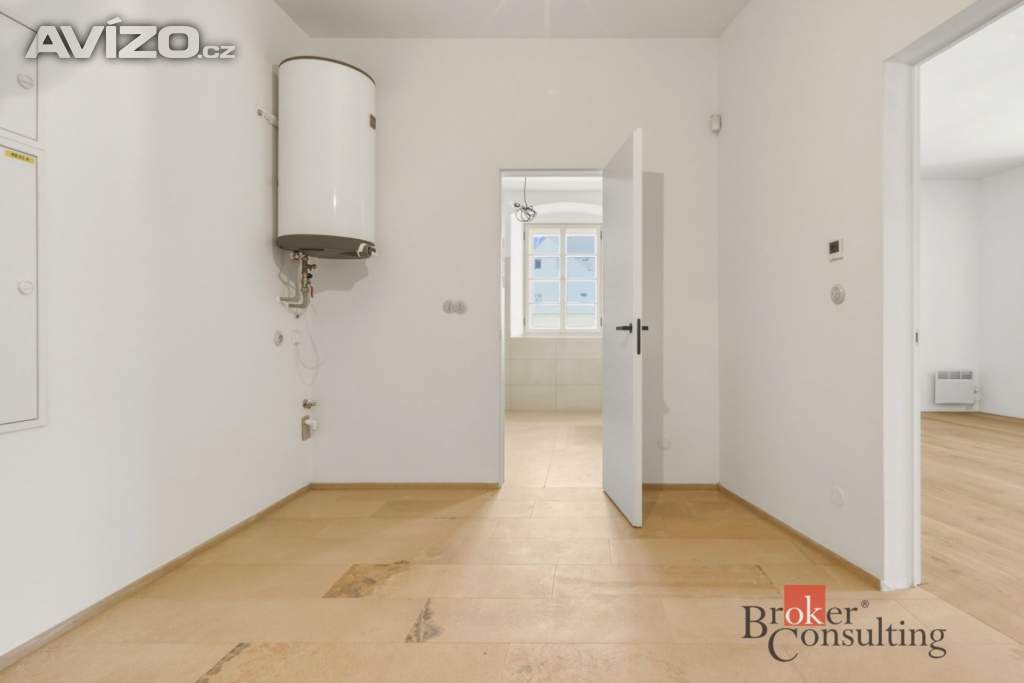Foto inzerátu Prodej bytu 1+kk 62 m², Jince