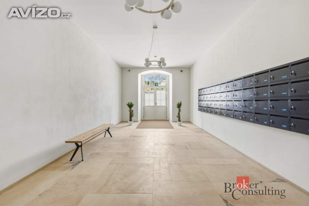 Foto inzerátu Prodej bytu 1+kk 62 m², Jince
