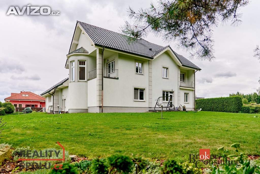 Foto inzerátu Prodej rodinné domy, 550 m² - Nová Role - Mezirolí
