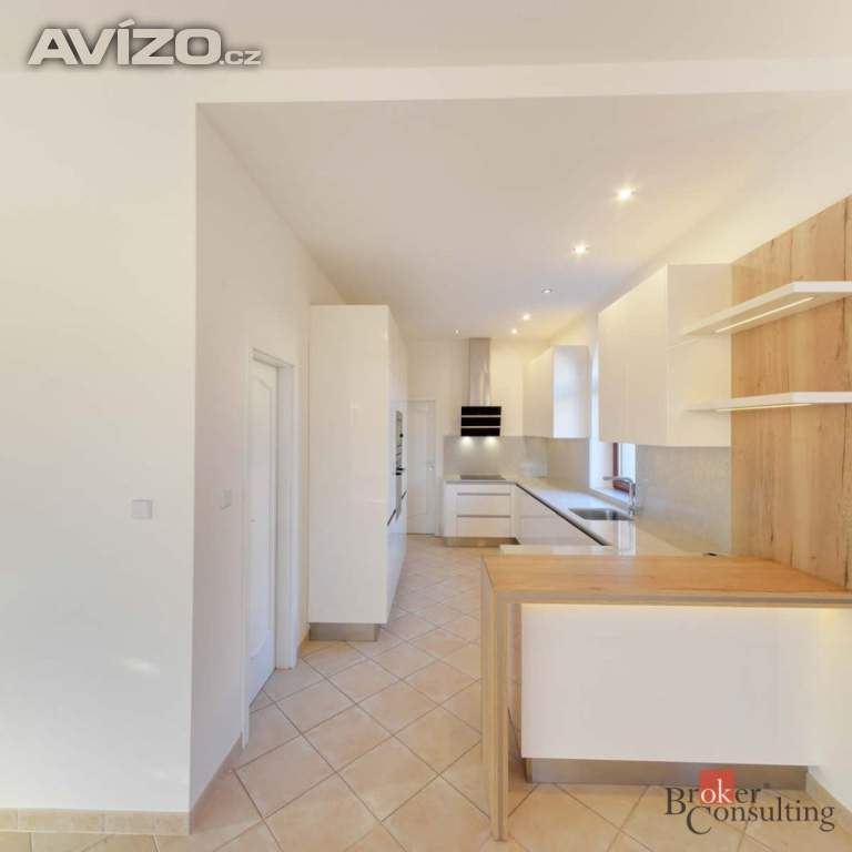 Foto inzerátu Pronájem vily 243 m², Praha
