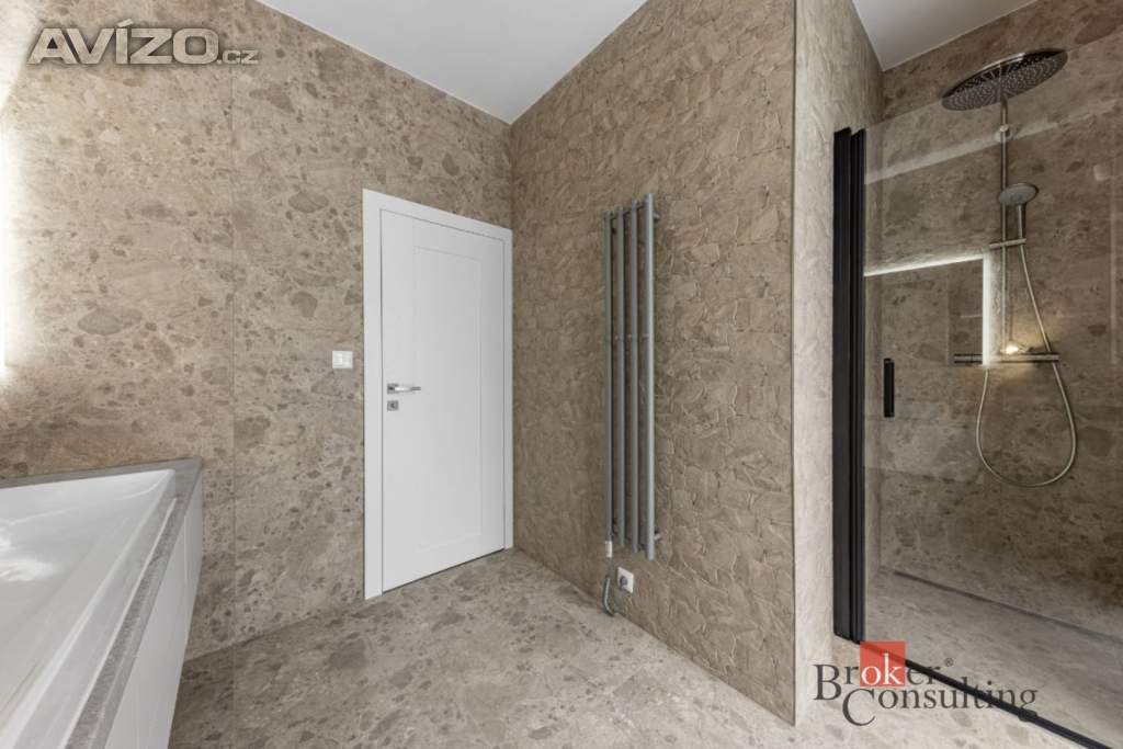 Foto inzerátu Pronájem vily 243 m², Praha